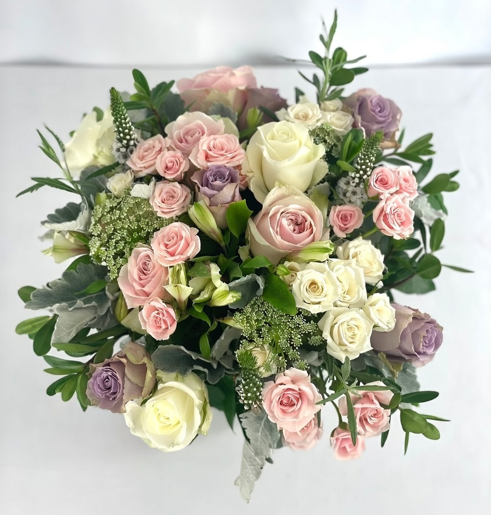 Supreme Diamond Bouquet - Image 13